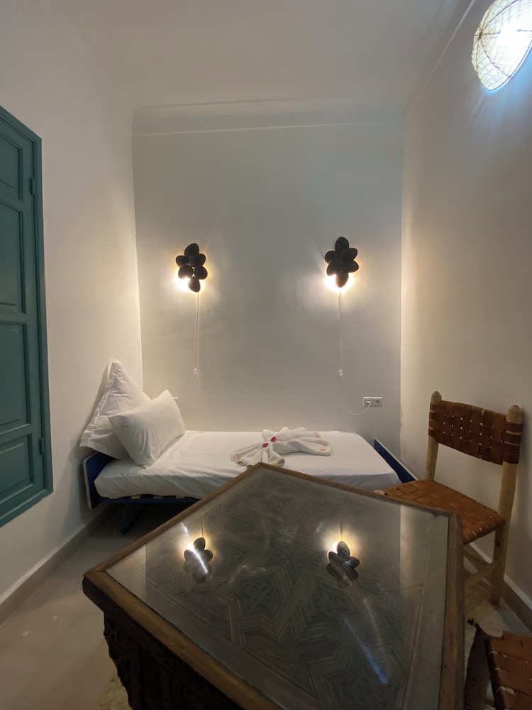 Double or Twin Room - Photo 5