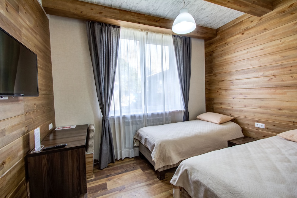 Standard Double or Twin Room photo 1