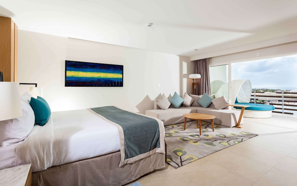 Suite, 1 King Bed, Ocean View (roof Top Butler Suite)