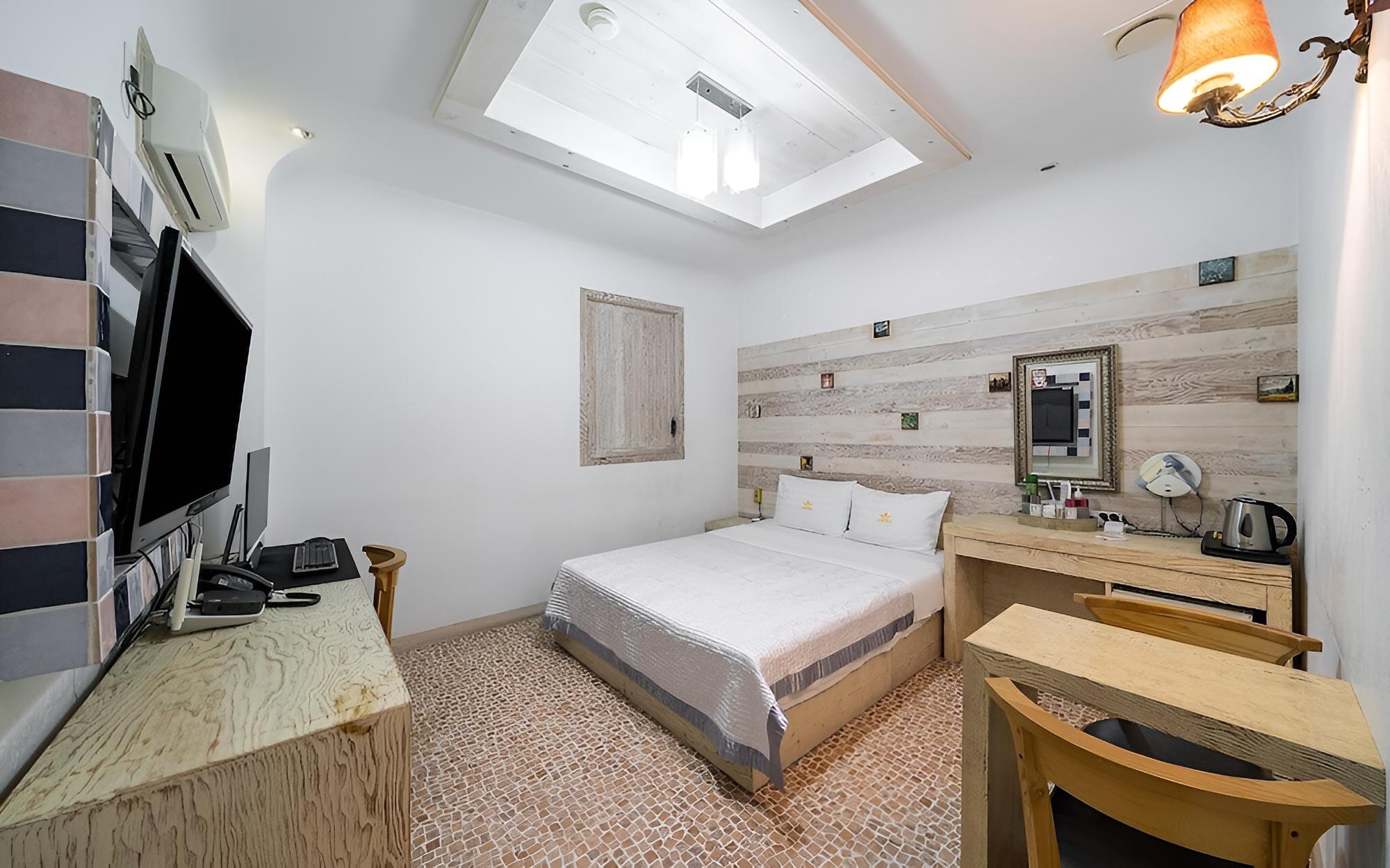 Room (Best Room (Netflix YouTube Baggage av) - Photo 7