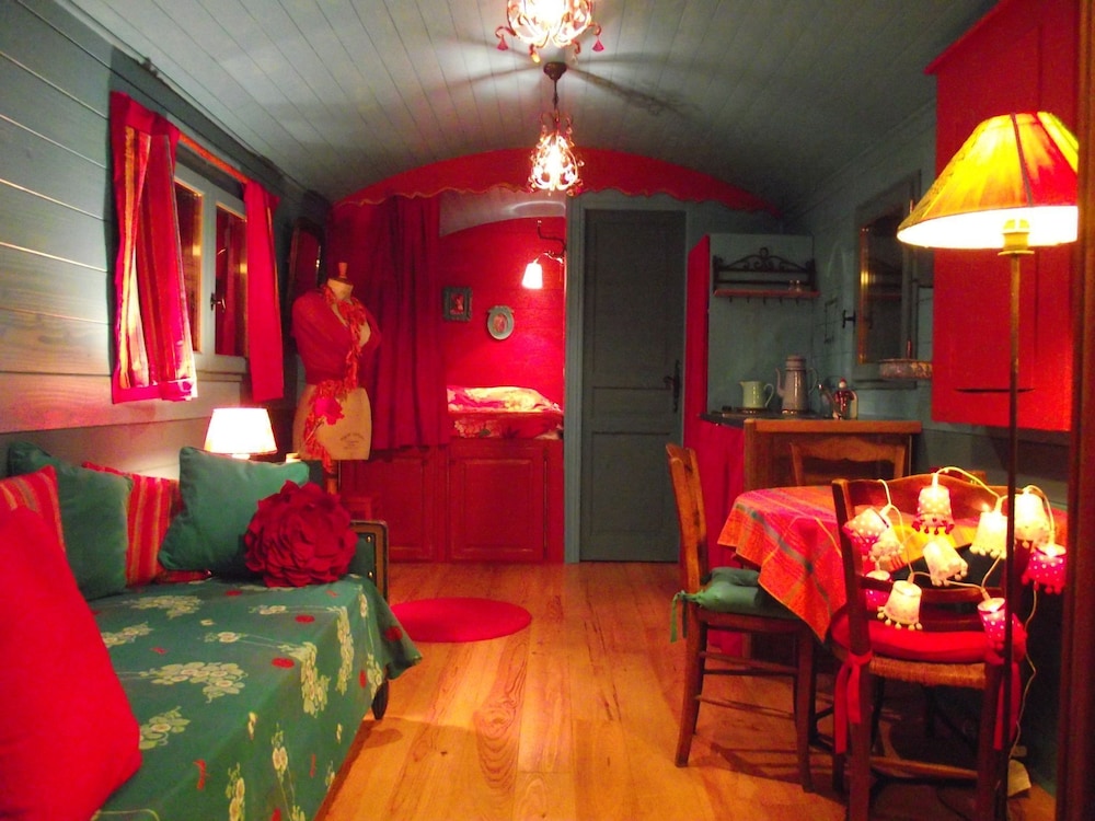 Cabane Standard, salle de bains attenante, vue jardin (Mademoiselle Bohème) photo 3