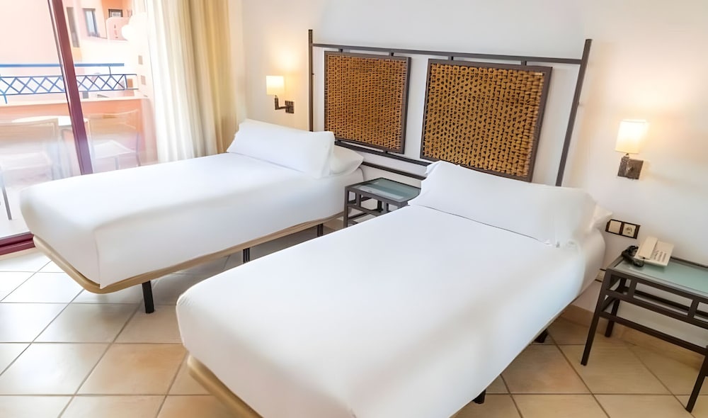 Comfort Room - Photo 1