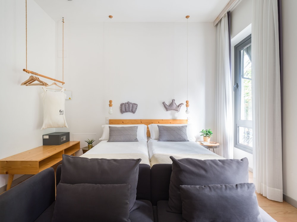 Junior Suite, 2 Twin Beds, Park View (Single Use)