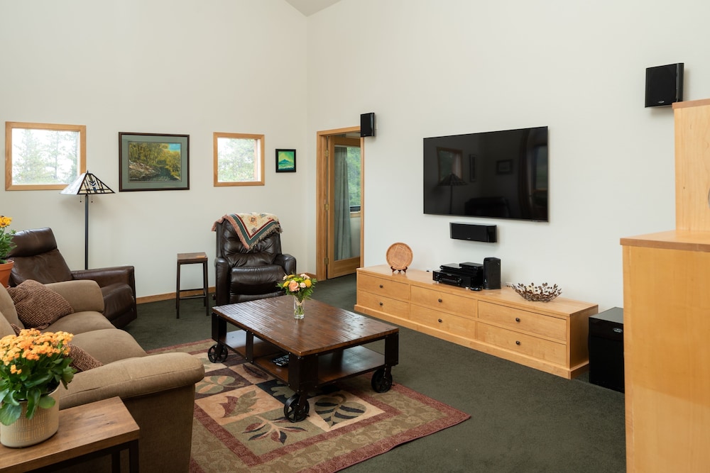House, 4 Bedrooms photo 1
