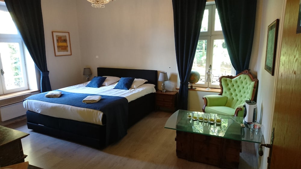 Exclusive Double Room, 1 King Bed, River View (1)