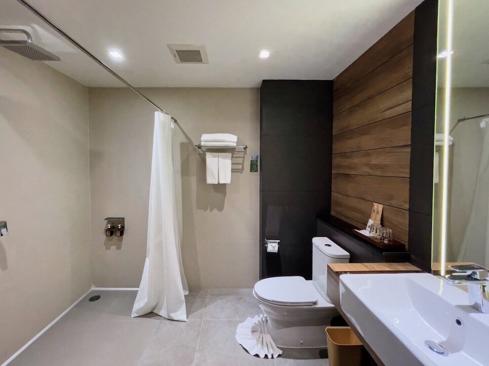 Classic Room, 1 Bedroom, Non Smoking, Ensuite photo 2