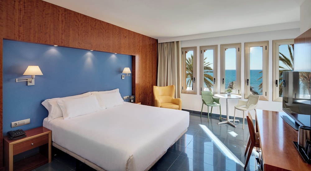 Superior Double Room, Sea View - Photo 1