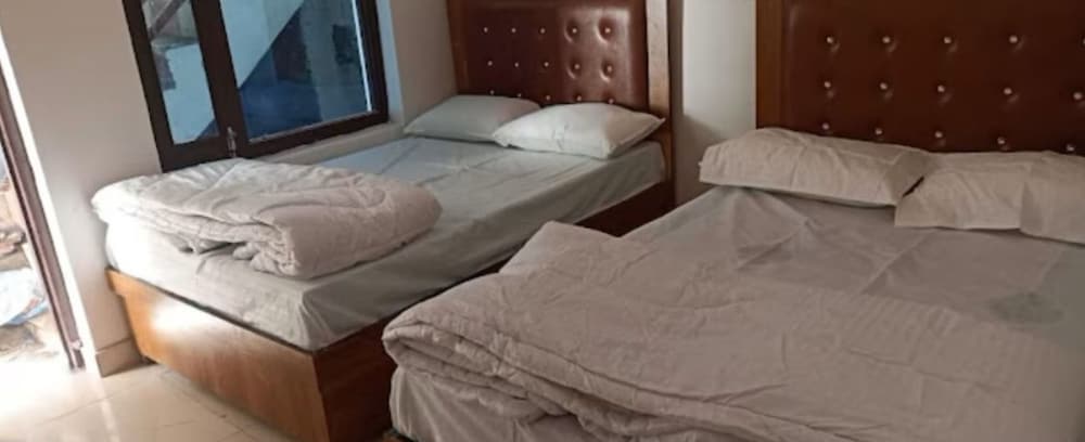 Deluxe Quadruple Room - Photo 1