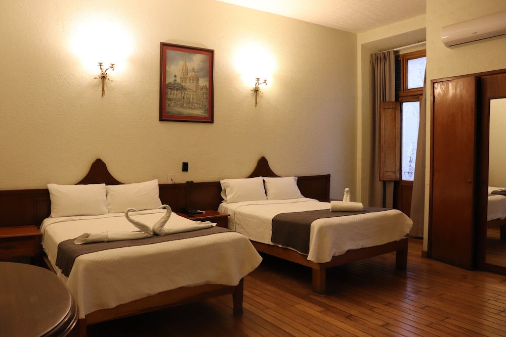Comfort Suite - Photo 1
