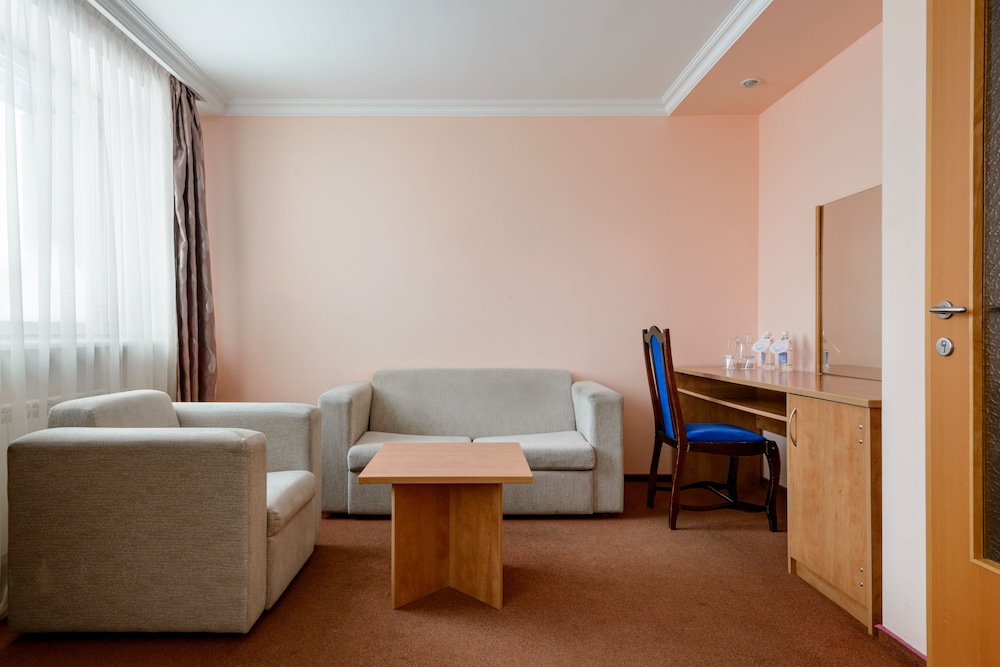 Standard Twin Room, 2 Twin Beds, Non Smoking photo 2