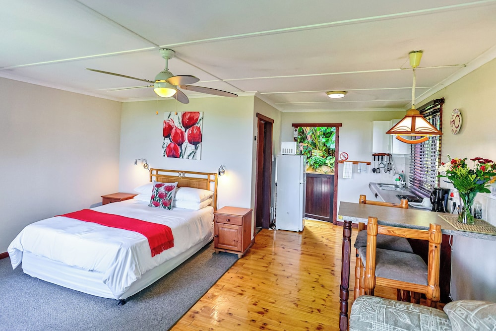 Cabin (Frangipani)