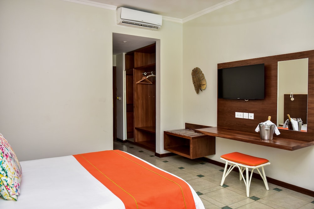 Superior Room - Photo 9