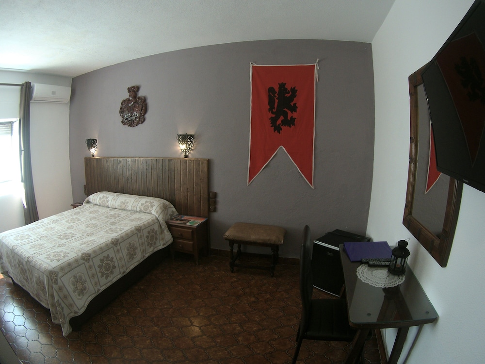 Double Room, 1 Double Bed
