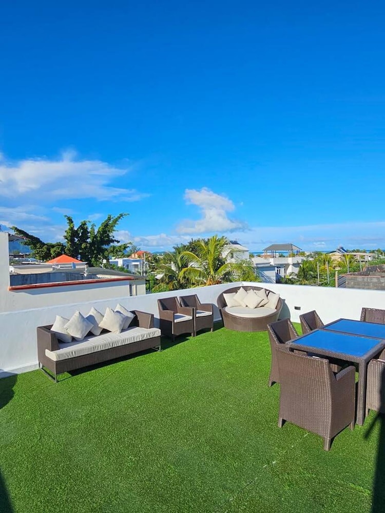 Villa photo 3