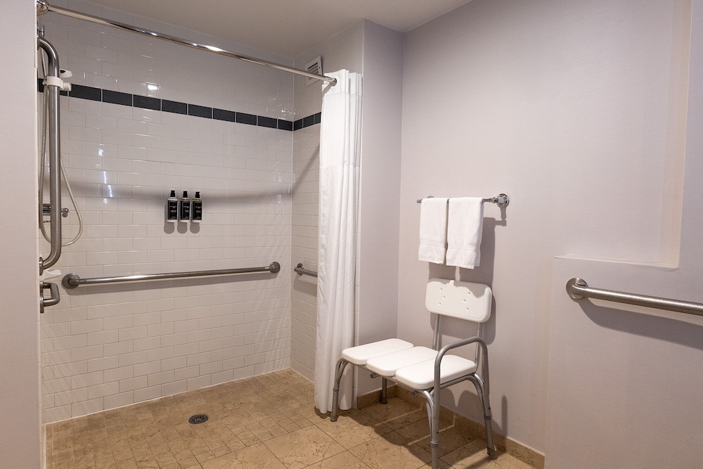 Suite, 1 Bedroom (King | 4 Pax) - Photo 4