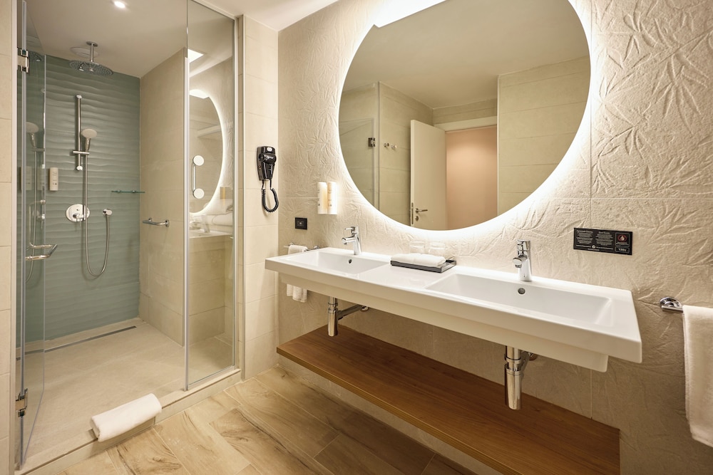 Family Suite, 2 Bedrooms (B2C-US) photo 2