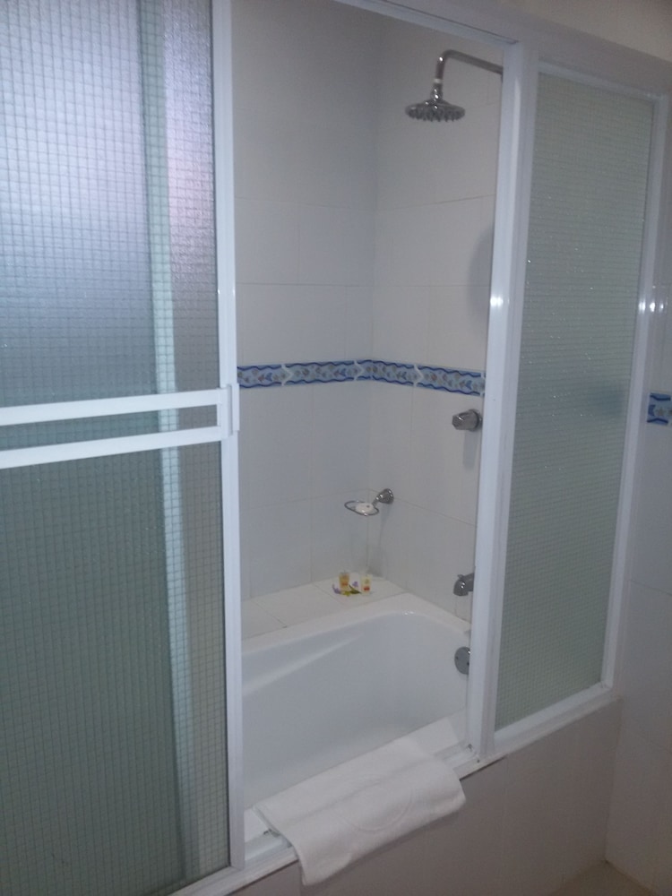 Junior Suite, 1 King Bed photo 3