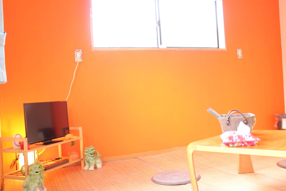 Basic Quadruple Room photo 2