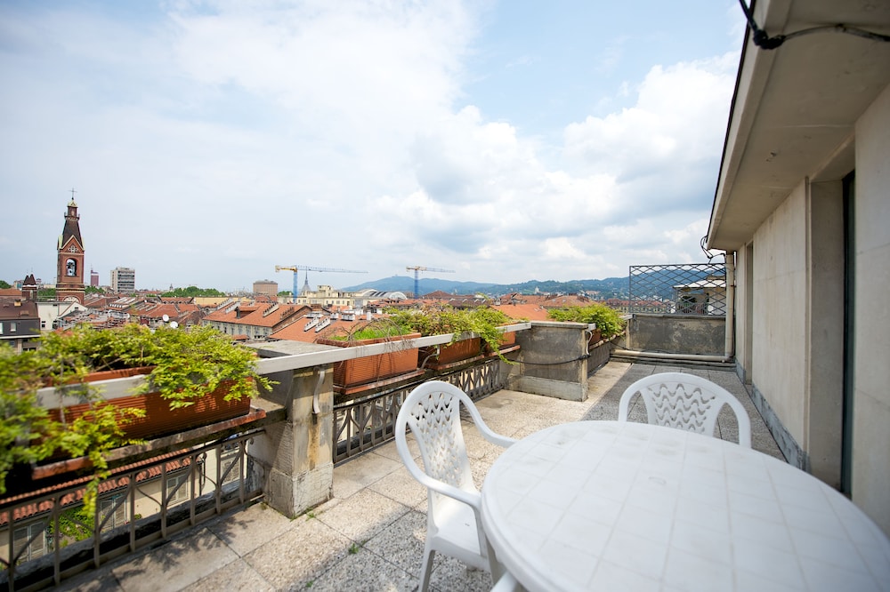 Superior Room, 1 Queen Bed, Terrace - Photo 7