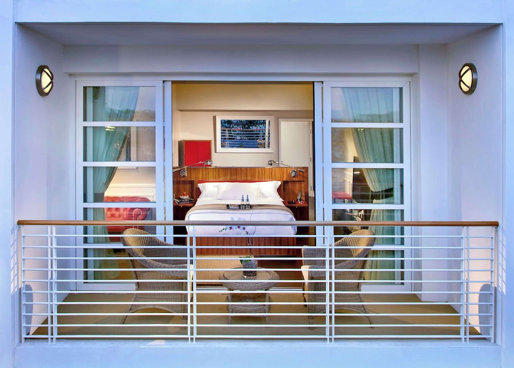 Studio, 1 Queen Bed, Balcony, City View