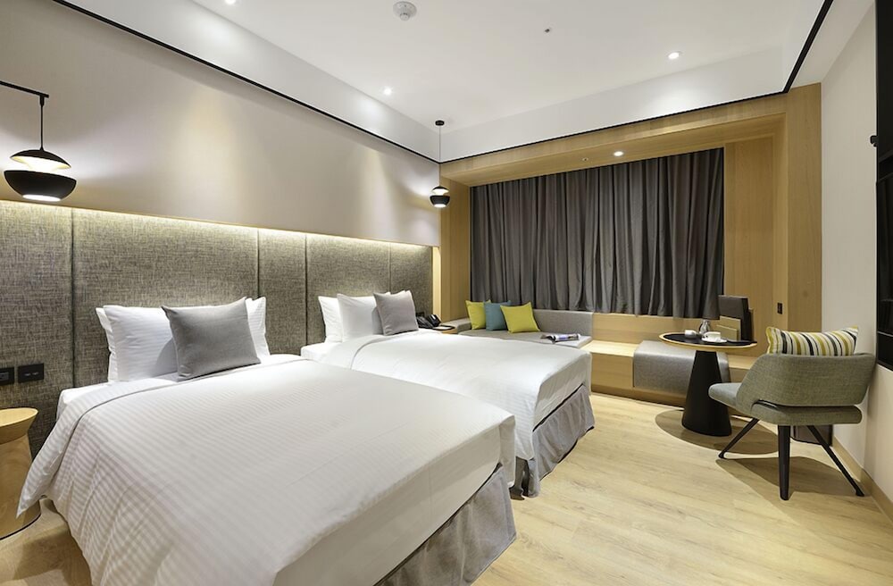 Deluxe Twin Room with museum view - Photo 1