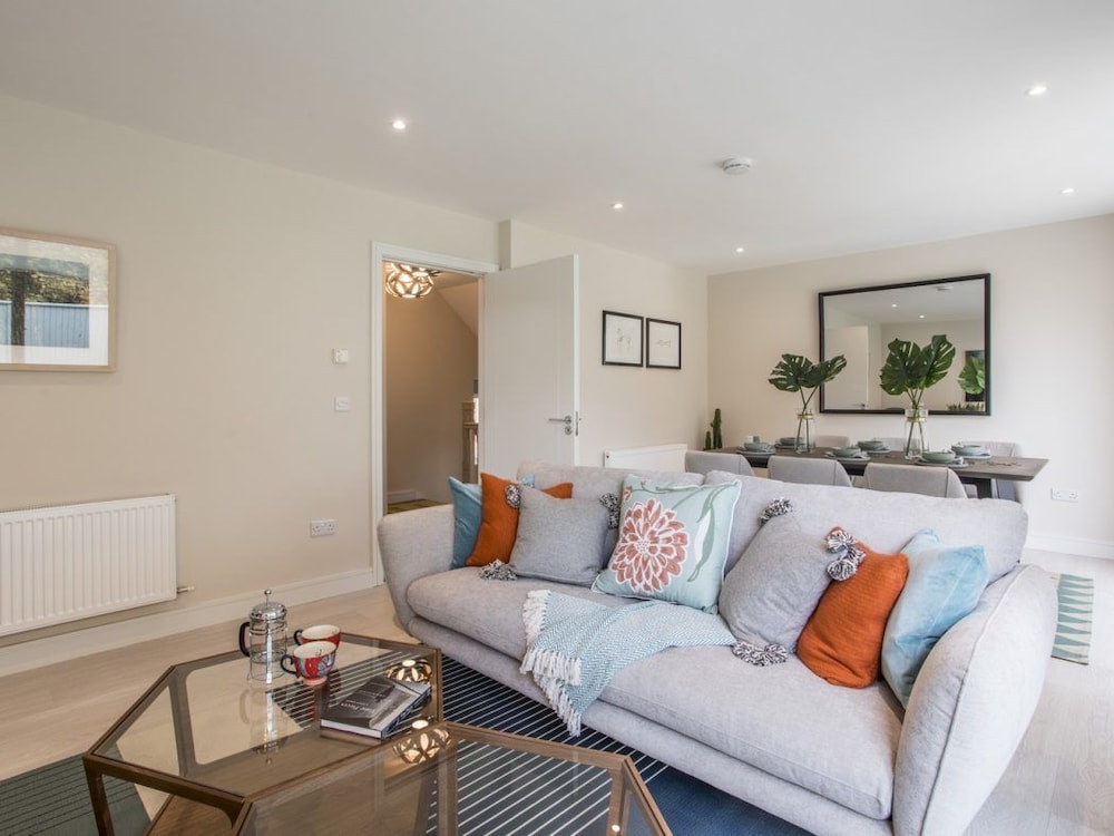 City House, 4 Bedrooms, City View