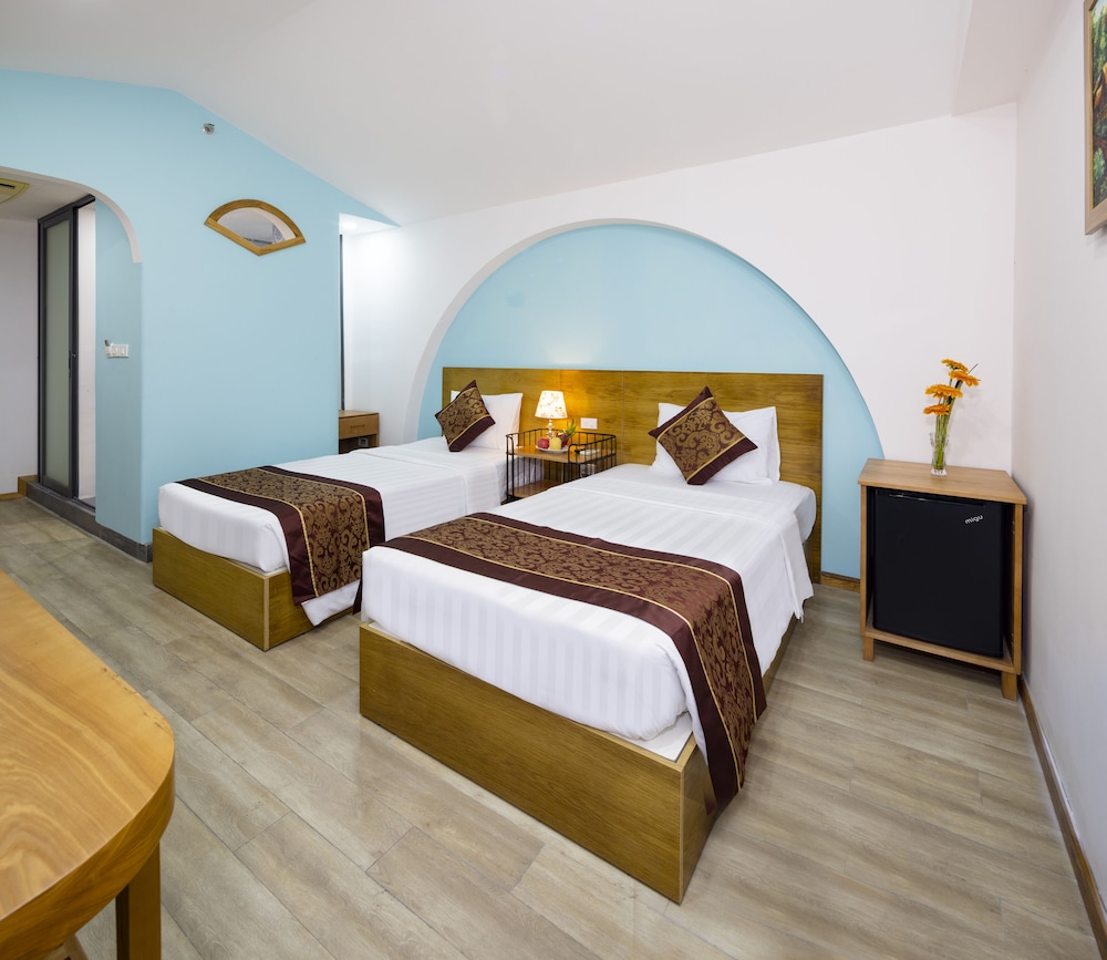 Superior Triple Room, Balcony photo 3