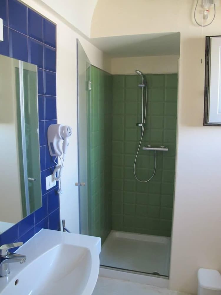 Deluxe Suite, Garden View photo 3