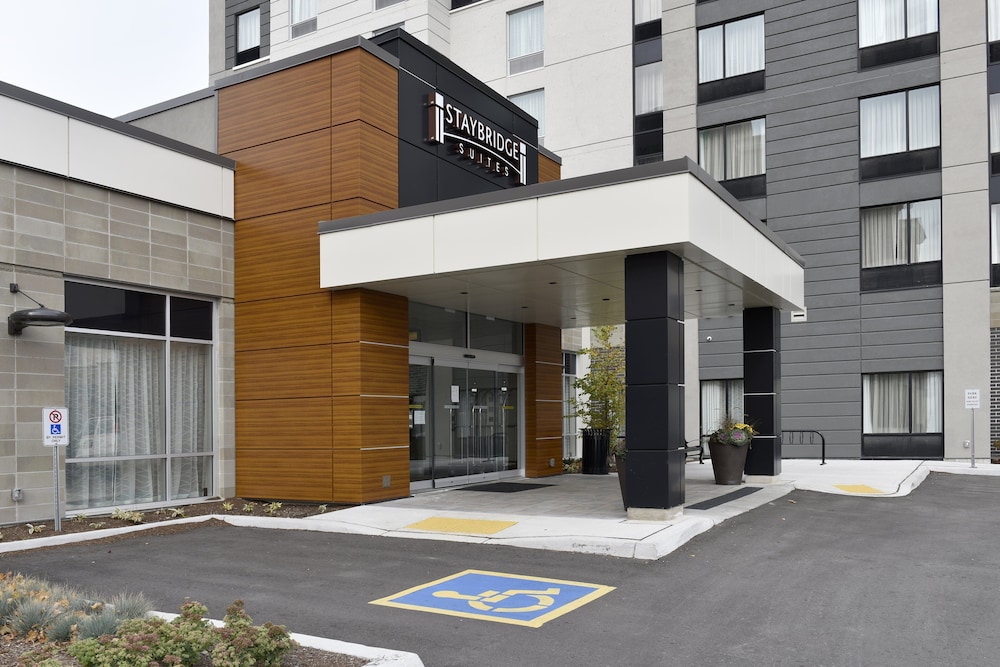 Suite, 1 Bedroom, Roll-in Shower, Kitchen (Communications Accessible) - Photo 9