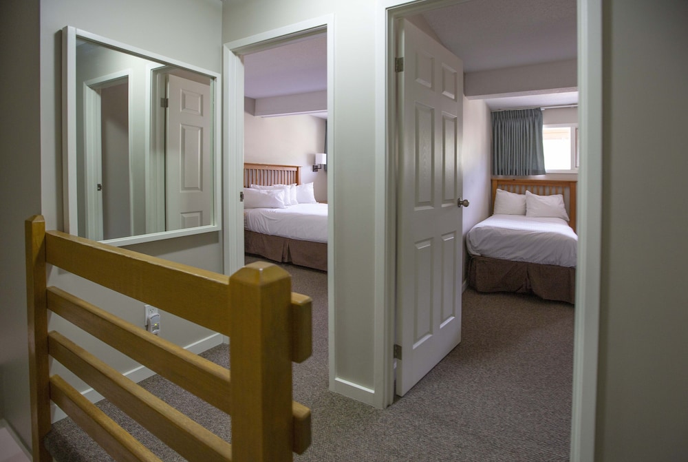 Condo, 2 Bedrooms, 2 Bathrooms