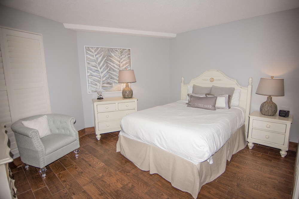 Condo, 2 Bedrooms, Beach View (Beachside 1 4011) photo 3