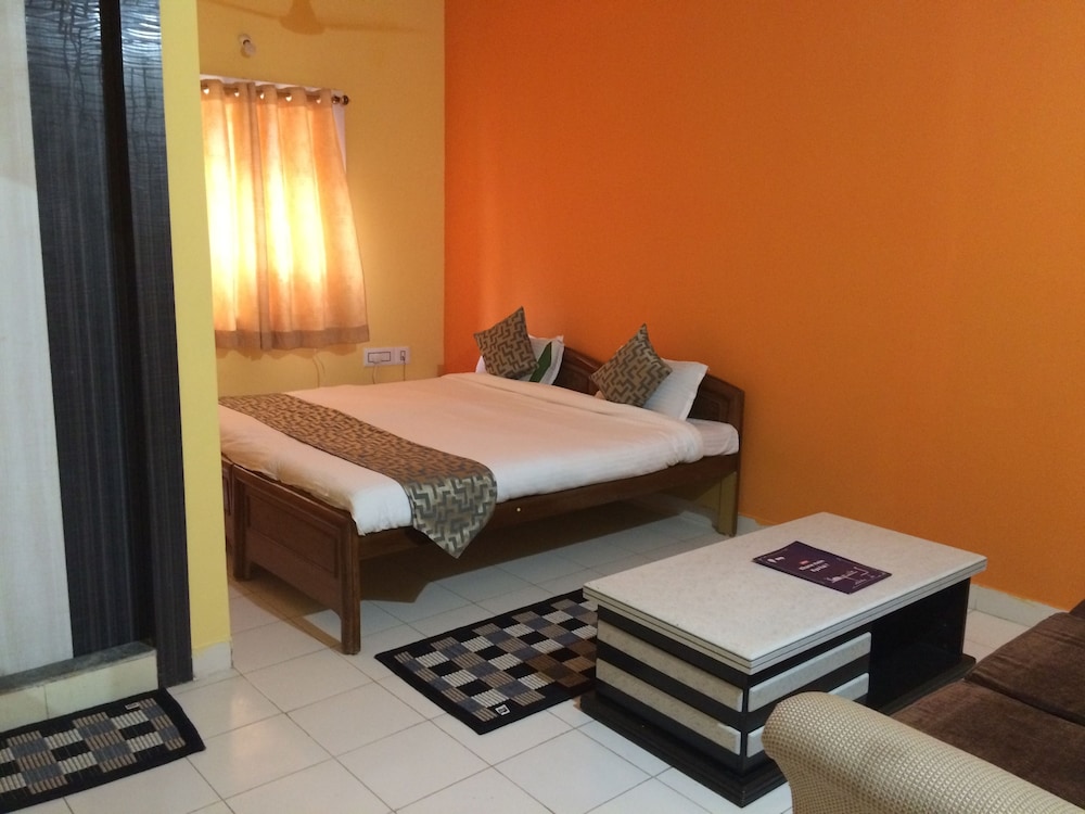 Deluxe Room - Photo 1