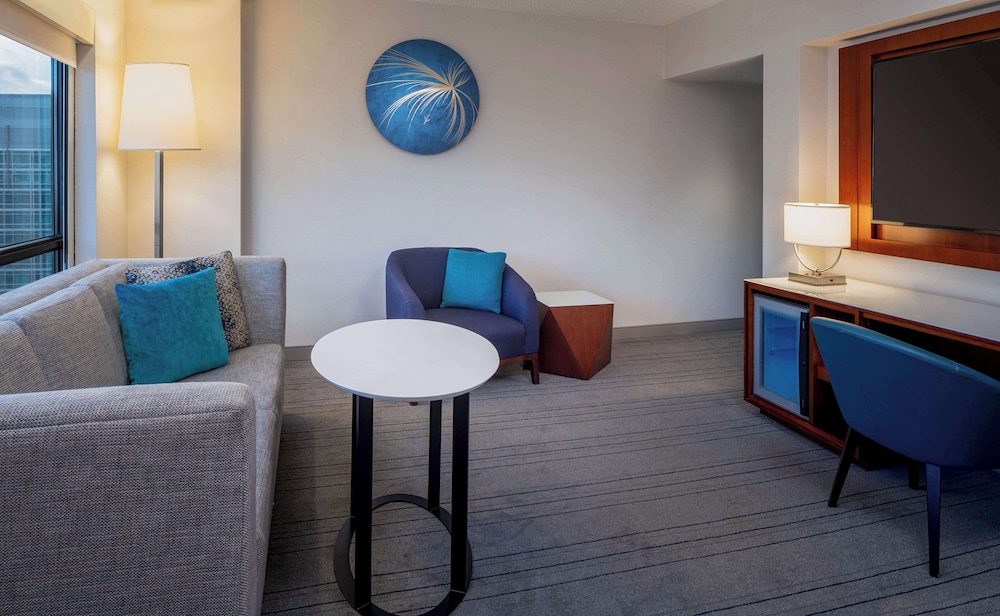 Suite (Ambassador) - Photo 1