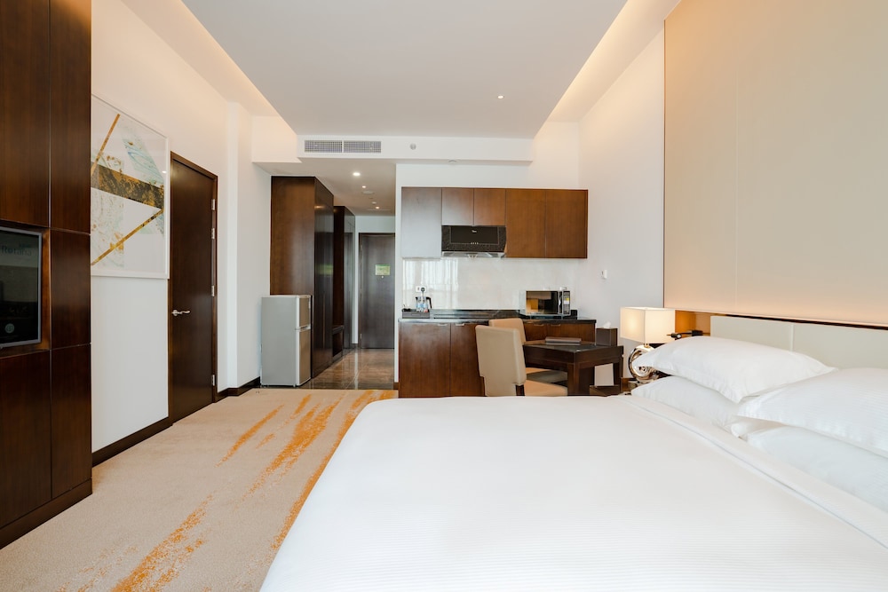 Sea View or City View Studio Room - Photo 2