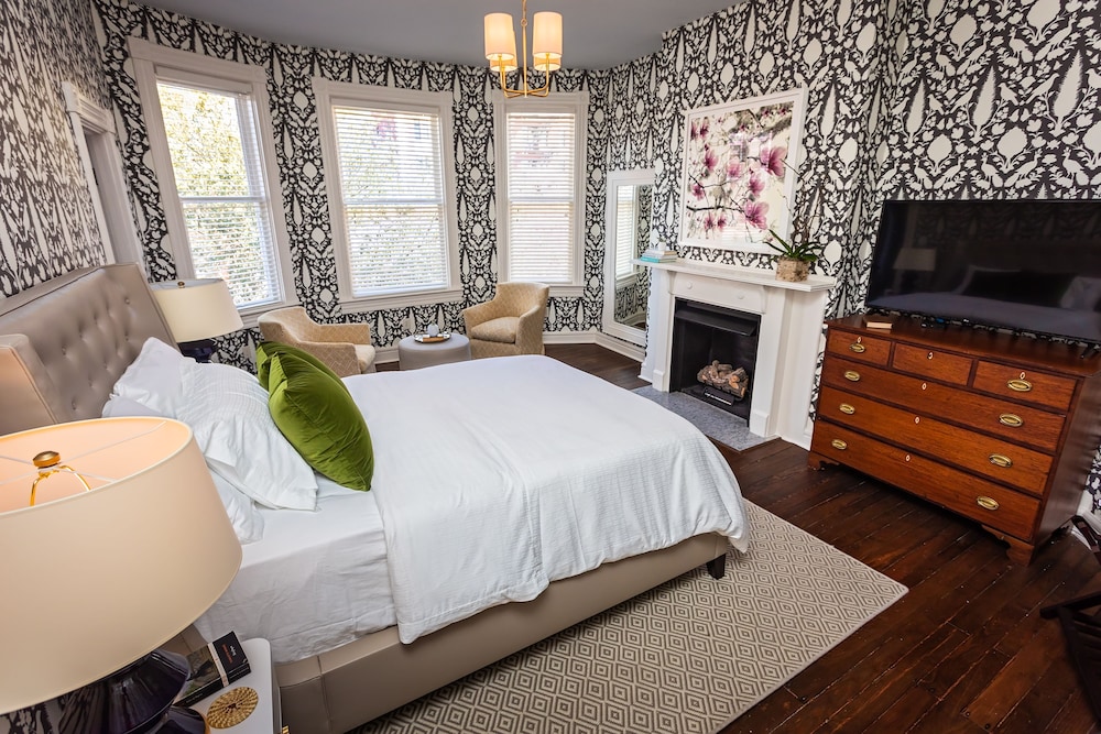 Magnolia Suite photo 1