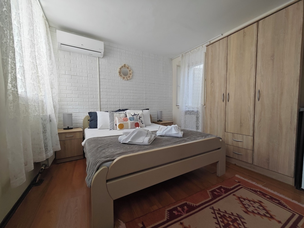 Deluxe Double Room, City View