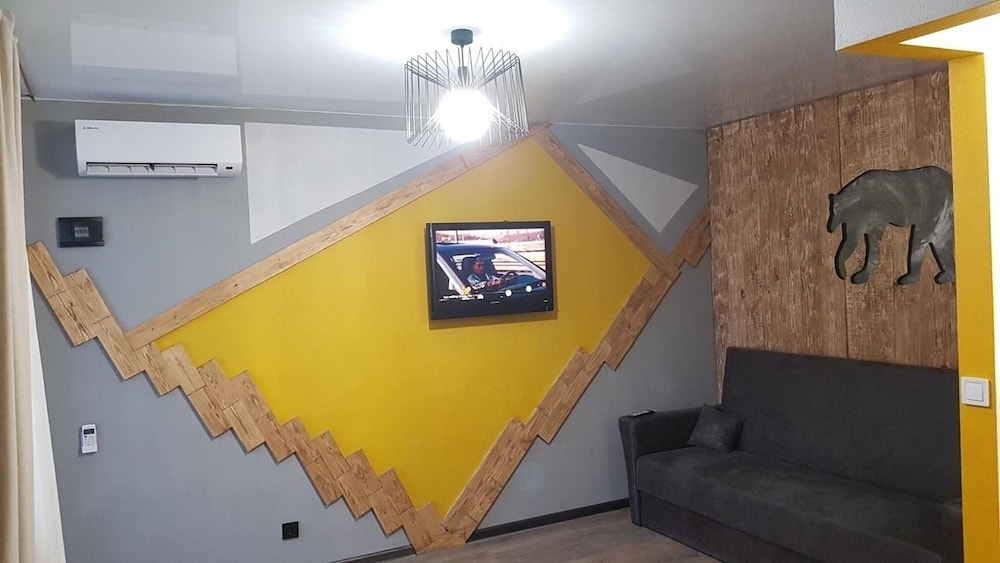 Family Room photo 1