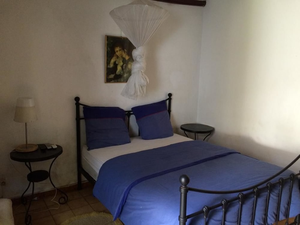 Basic Double Room photo 3