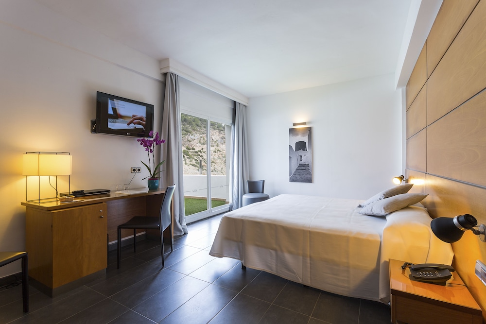 Deluxe Room, Jetted Tub (Terrace) - Photo 2