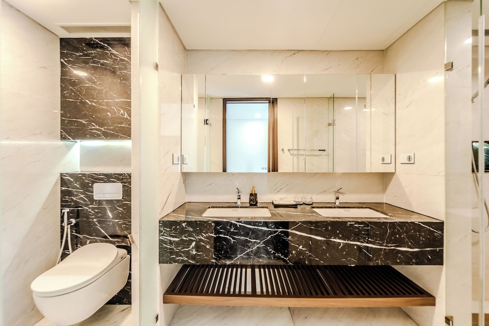 Signature Apartment