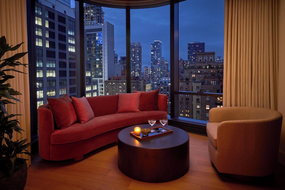 Suite, Multiple Beds (Skyline)