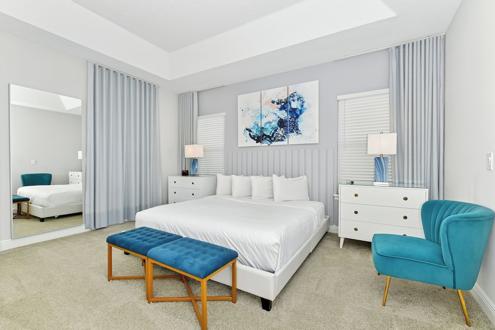 Elite House, 6 Bedrooms, Private Pool (Westside)