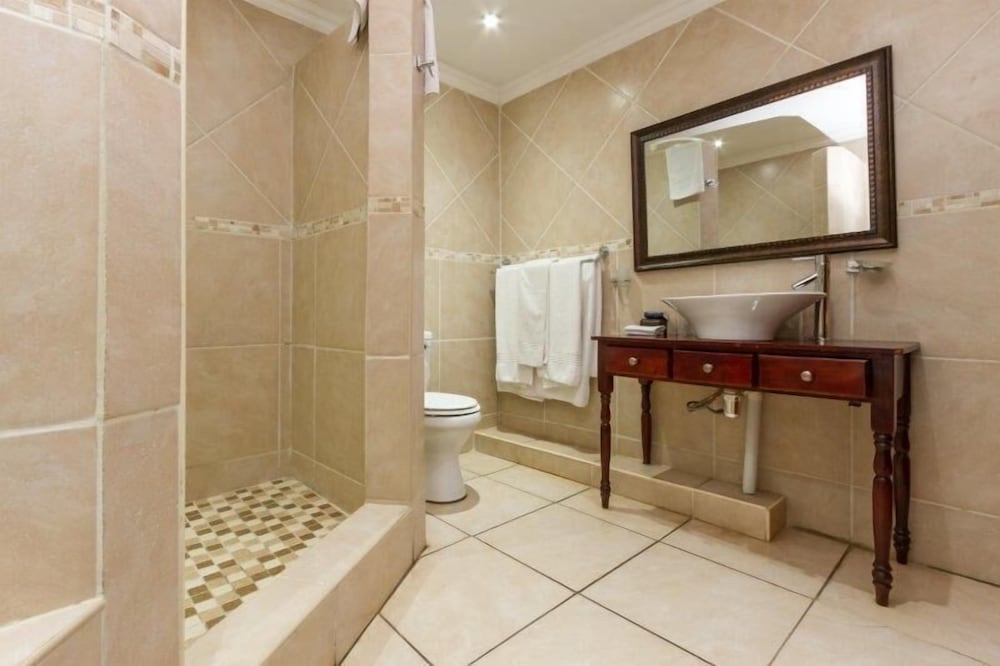 Luxury Suite (9) photo 3