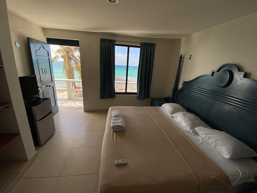Basic Room One King zise Bed photo 3