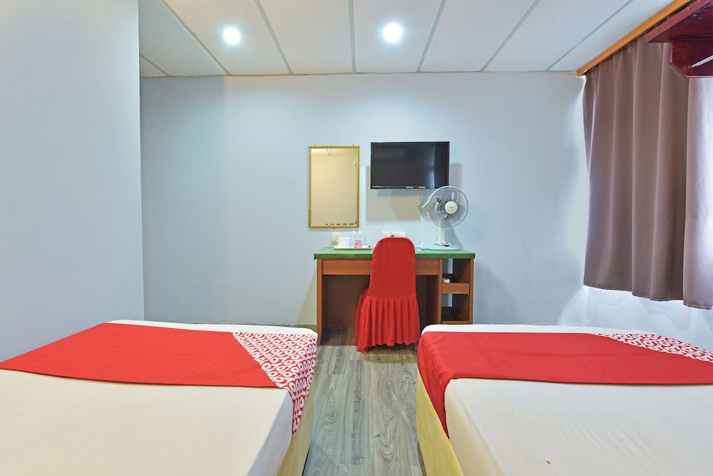 Deluxe Twin Room photo 2