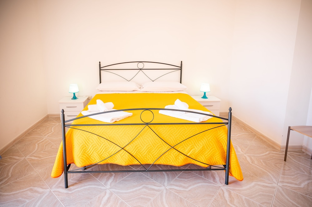 Elite Apartment, Multiple Beds