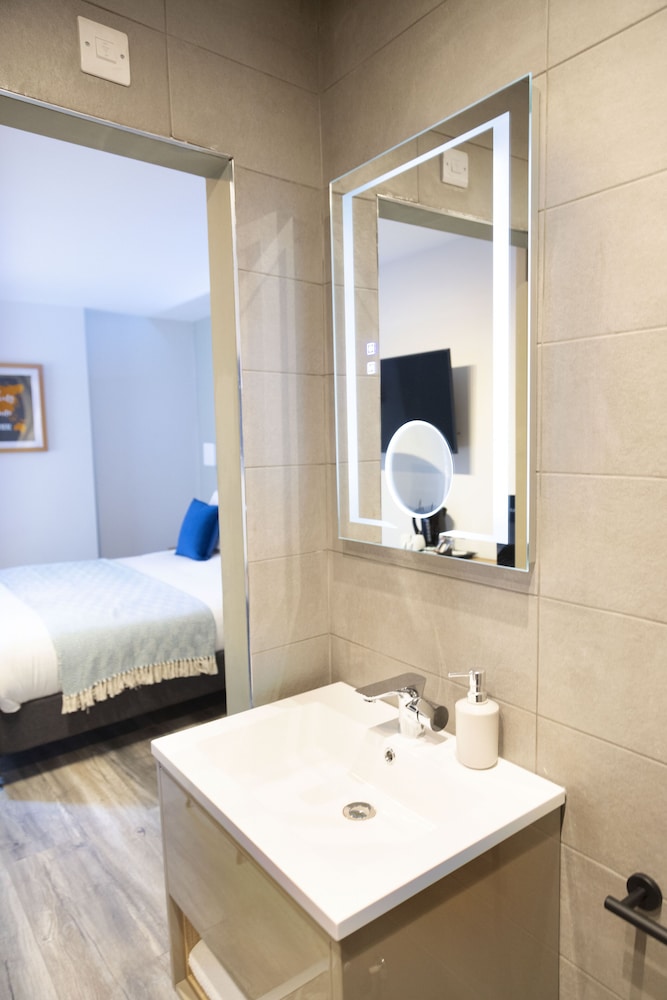 Executive Triple Room photo 3