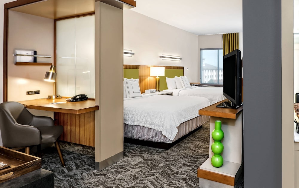 Room, Multiple Beds