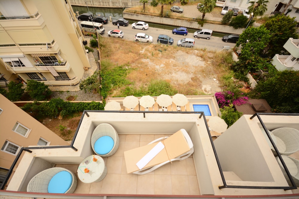 Double Suite, Terrace photo 2