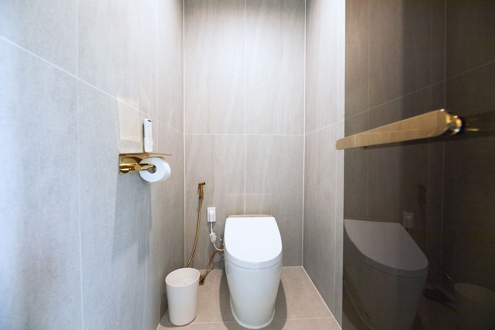 Premium Twin Room, Partial Ocean View photo 2